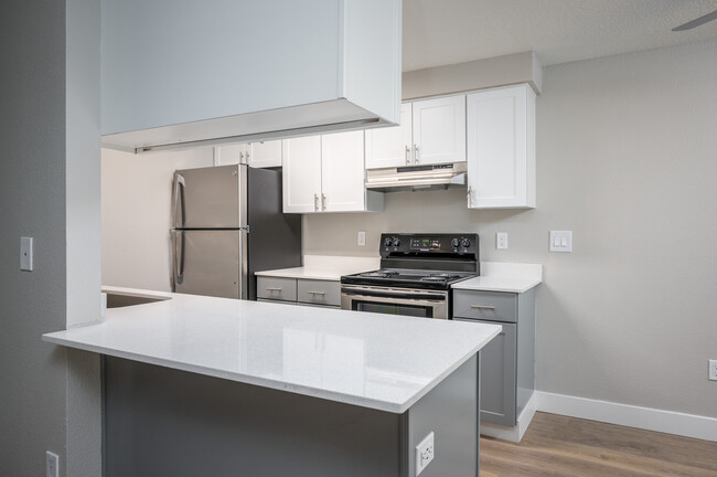 2x2 Kitchen - Ashley Terrace