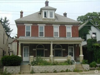 Building Photo - 414-416-416 E Whittier St