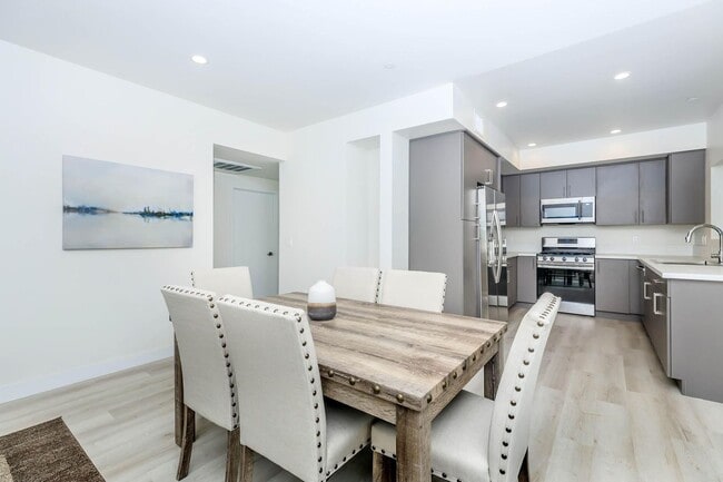 Interior Photo - The Jordan Heights