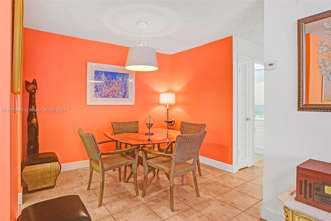 Foto del edificio - 2500 NE 9th St