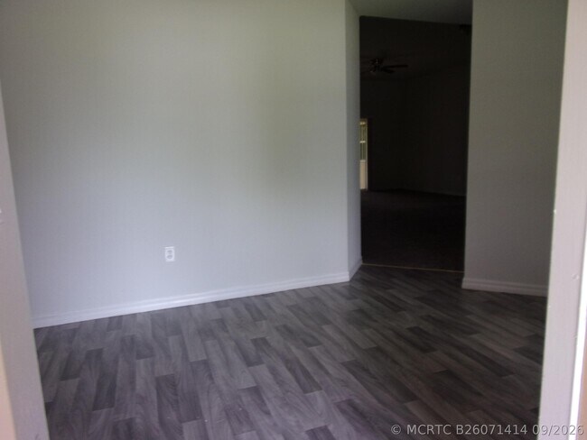Foto del edificio - 1225 SW Milan Ln