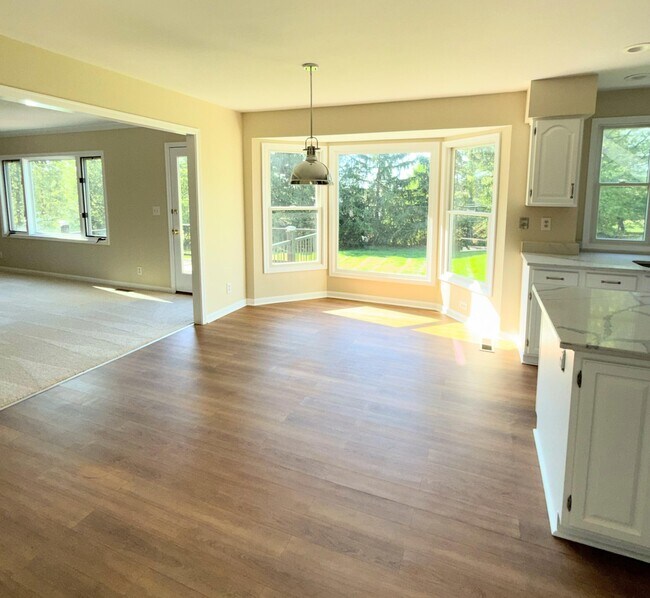 Foto del edificio - 917 Whirlaway Dr