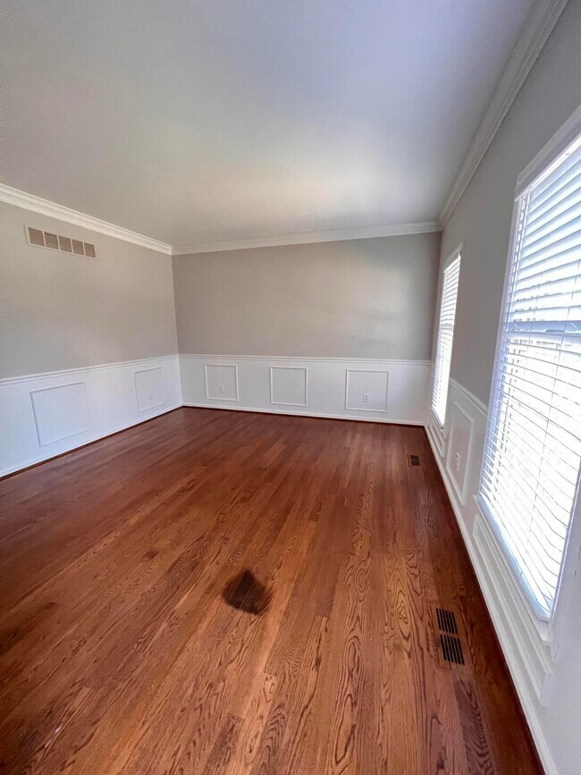 Foto del edificio - 4320 Creek Valley Way