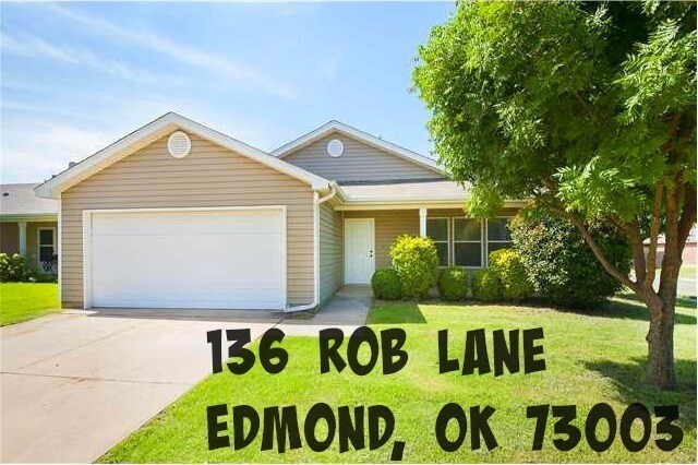 Building Photo - Clean, Cute, Cozy Home in Concorde Addition!