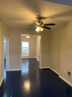 Building Photo - 2611 W Fairmount Ave