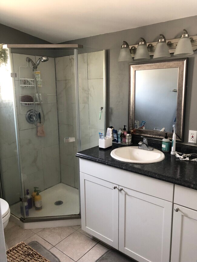 Building Photo - 3120 Fenelon St