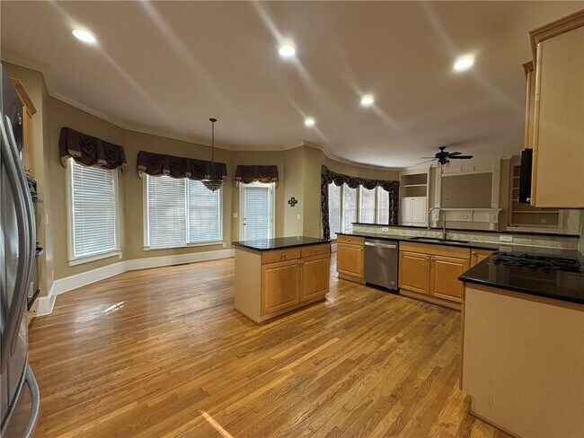 Building Photo - 5930 Abbotts Run Tr