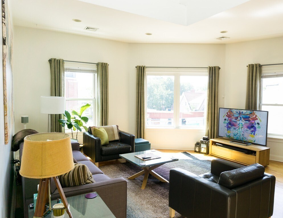 Foto principal - 938-940-940 Dorchester Ave