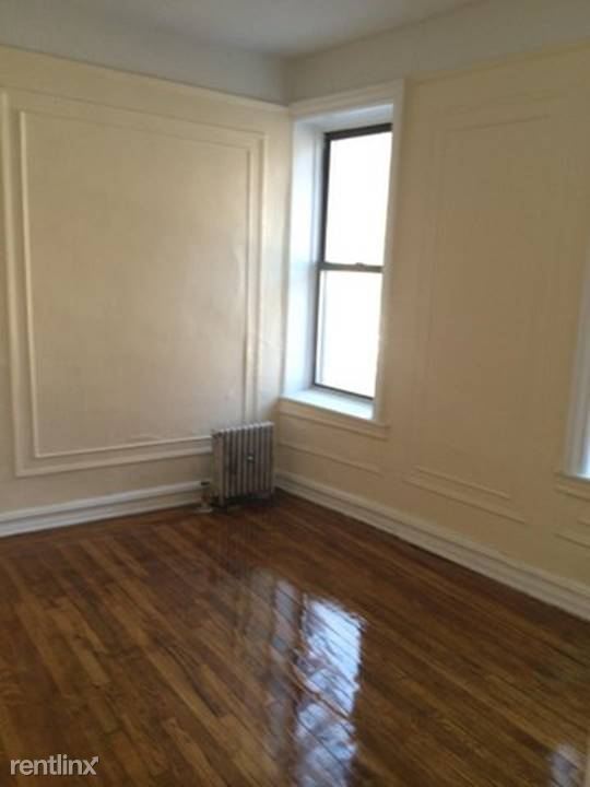 Building Photo - 4534 Broadway