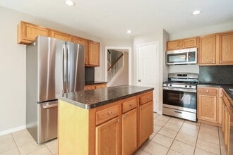 Building Photo - 19019 Oakway Dr Building Photo - 19019 Oakway Dr