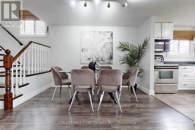 Photo du bâtiment - 213 Hickling Trail