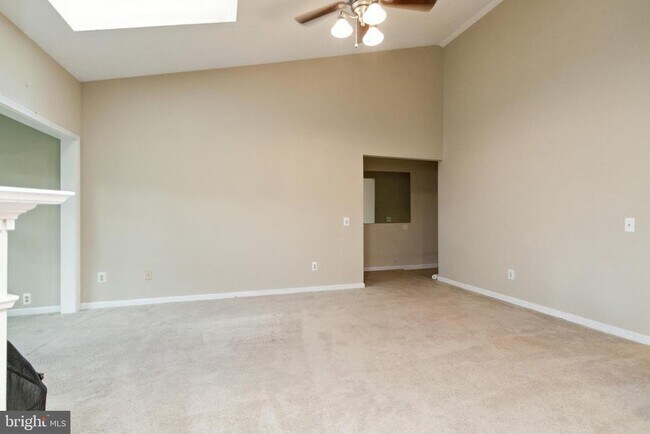 Foto del edificio - 9260 Niki Pl