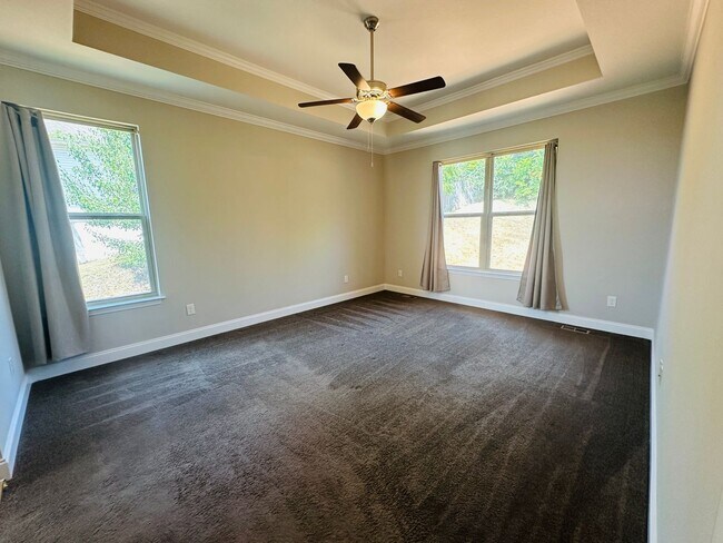 Foto del edificio - Incredible views 4 bed / 2.5 bath, master on main