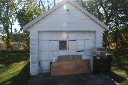 Garage - 1530 Pennington Rd