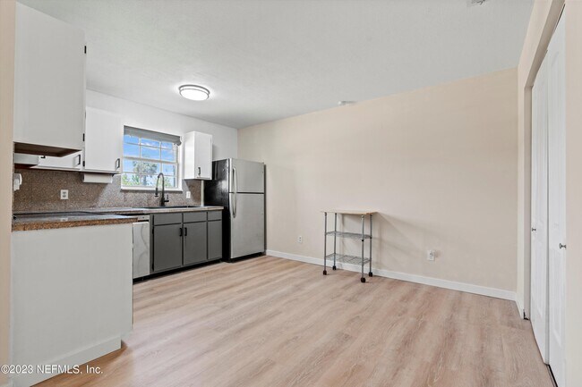 Foto del edificio - 1845 Old Moultrie Rd