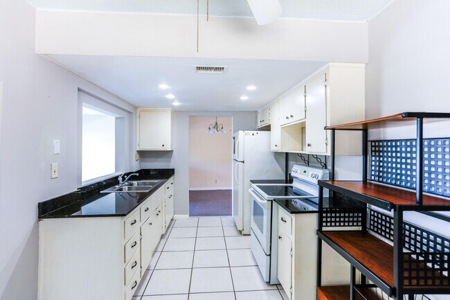 Foto del edificio - 4513 NW 44th St