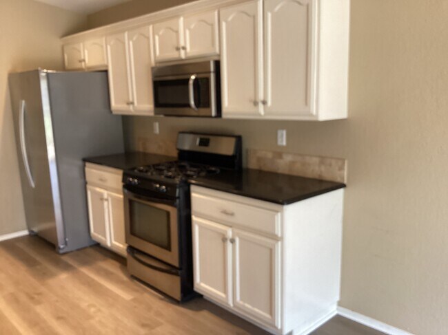 Foto del edificio - 1824 NW 172nd St