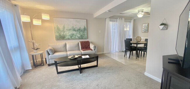 Foto del edificio - 436 West Ct