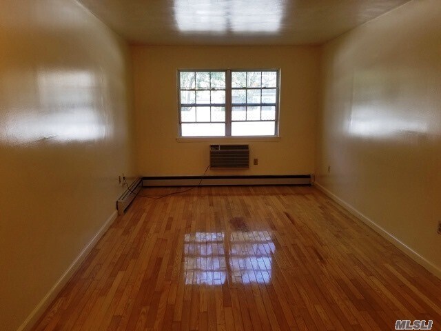 Foto del edificio - 82-84-84 Country Pointe Cir