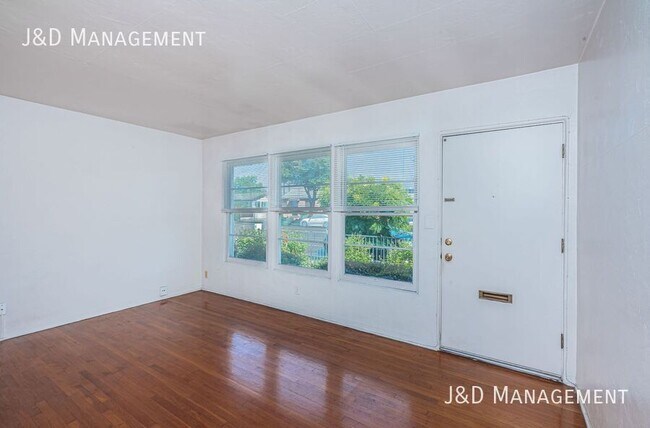 Foto del edificio - 2231 Meade Ave