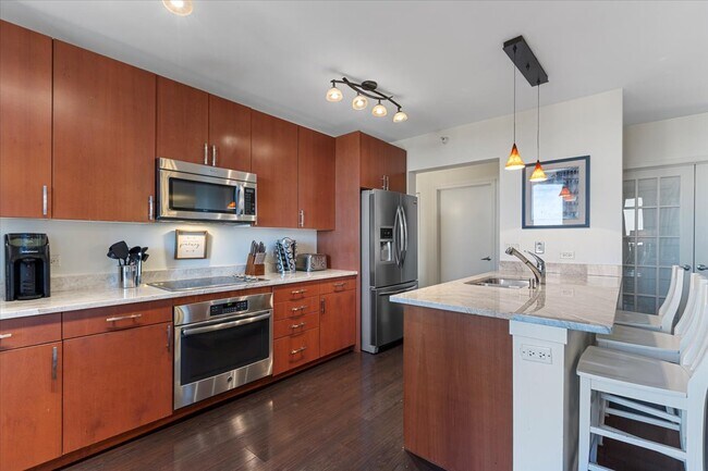 Foto del edificio - 807 Davis St