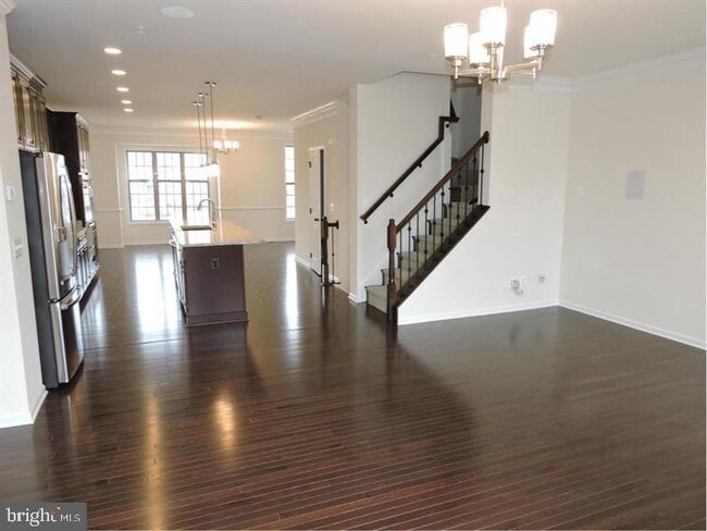 Building Photo - 43112 India Wharf Sq