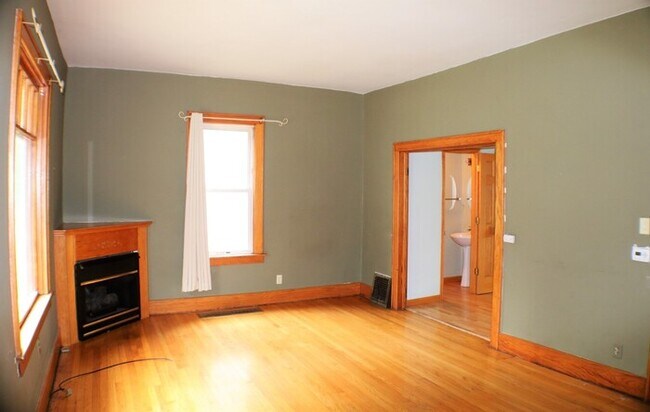 Foto del edificio - 1106 Muscatine Ave