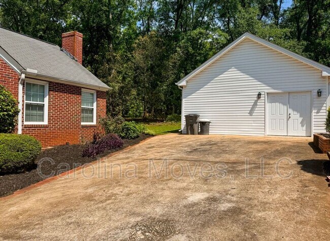 Photo - 46 Long Forest Dr House