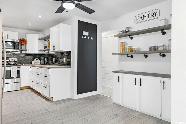 Building Photo - Beautiful Pleasant Grove Home!