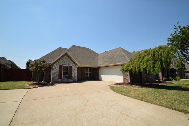 Foto del edificio - 4004 SW Layton Rd