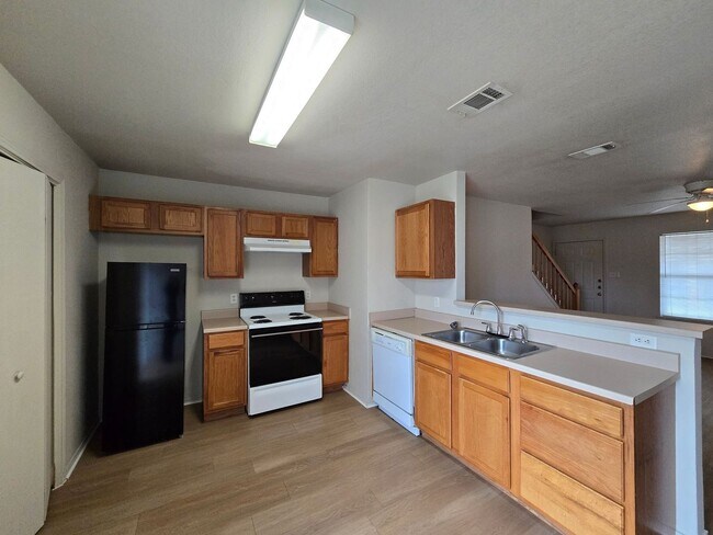 Building Photo - HUD/SECTION 8 ACCEPTED - RENT SPECIAL - AVAILABLE NOW!