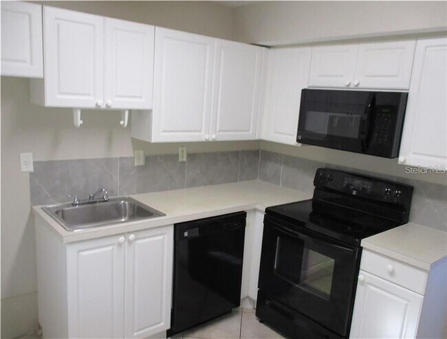 Building Photo - 12401 Hibiscus Oak Pl