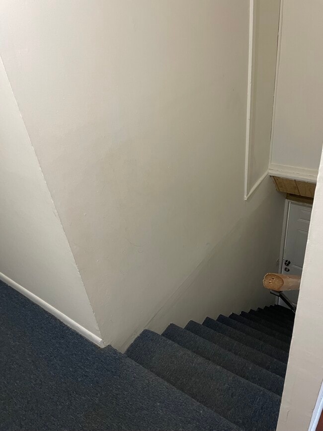 Building Photo - 2208 NY-22