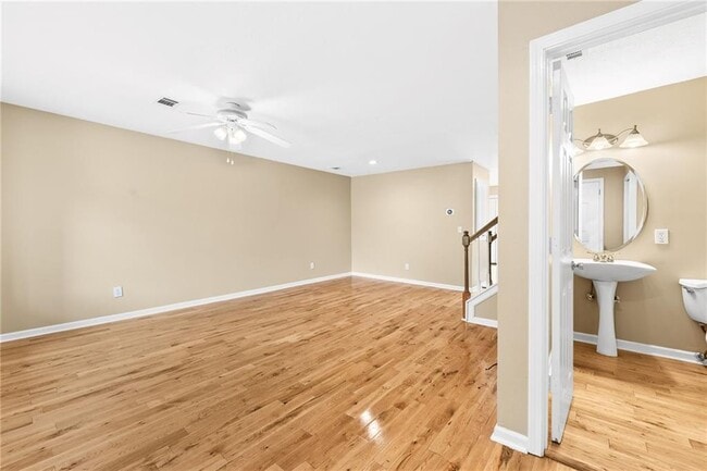 Building Photo - 2266 Oak Glenn Cir