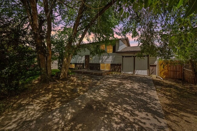 Building Photo - 1551 Chadwick Dr