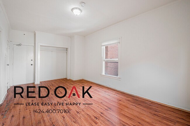 Foto del edificio - 443 S Catalina St