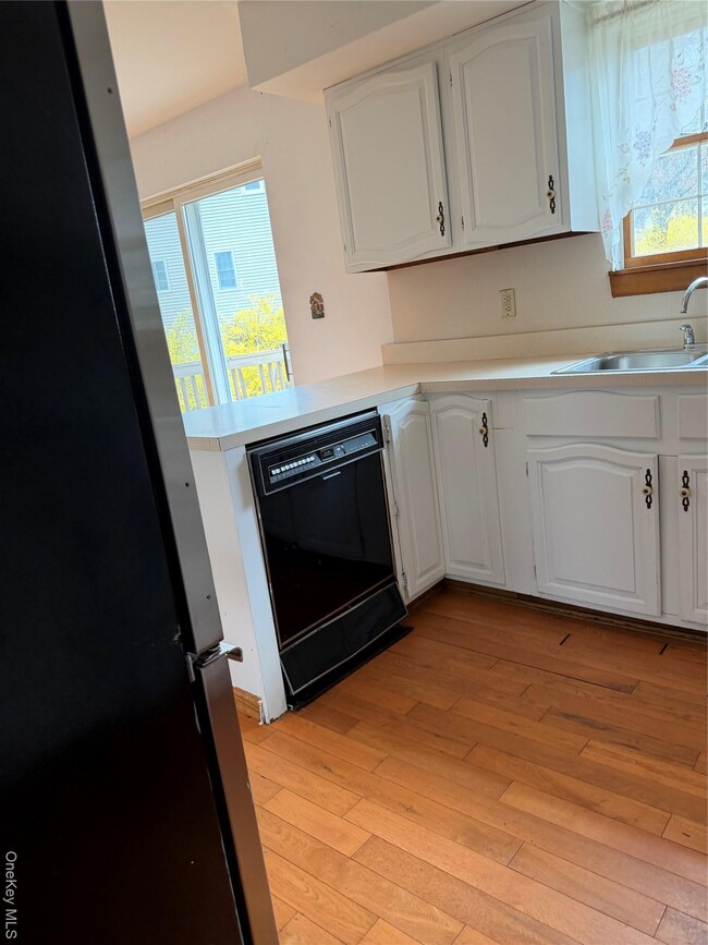 Foto del edificio - 9 Willard Pl