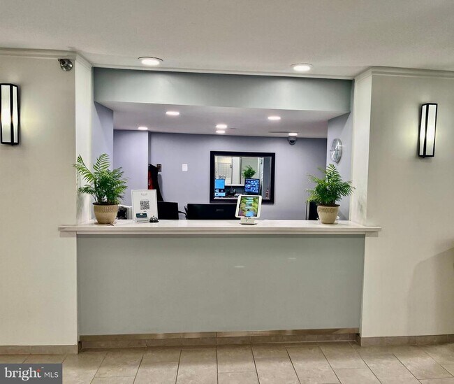 Foto del edificio - 1808 Old Meadow Rd