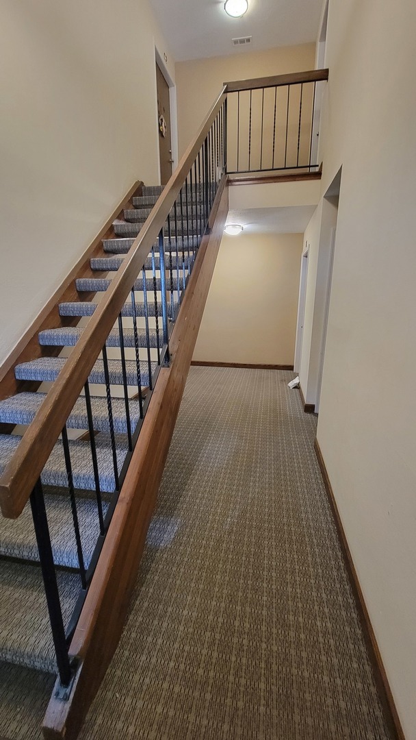 Foto del edificio - 380 Newport Ln