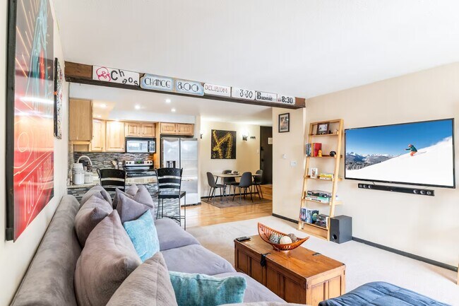 Foto del edificio - 1040 Vail View Dr