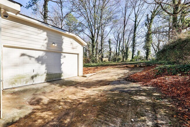 Foto del edificio - Charming 3 BD 2 BA Decatur Home Near Downtown Atlanta! ***Get 50% Off Your First Month! Limited T...