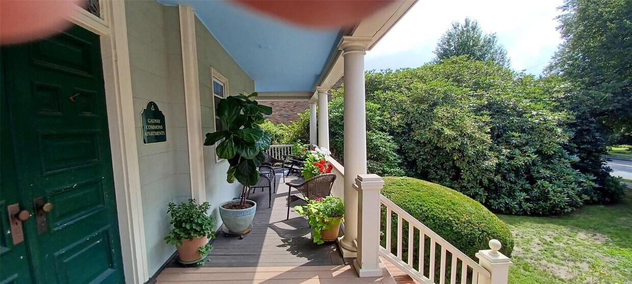 Foto del edificio - 117 Fire Island Ave