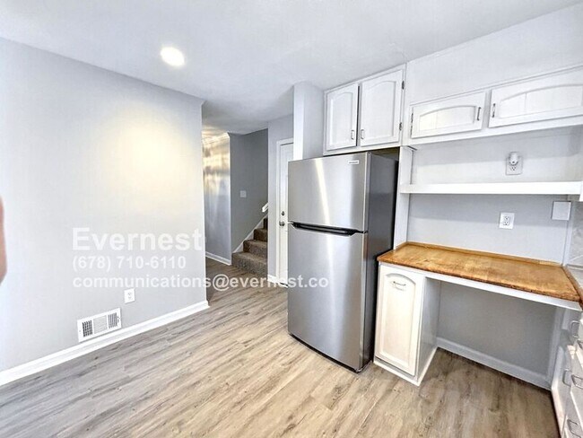 Foto del edificio - 4360 Marsh Rd