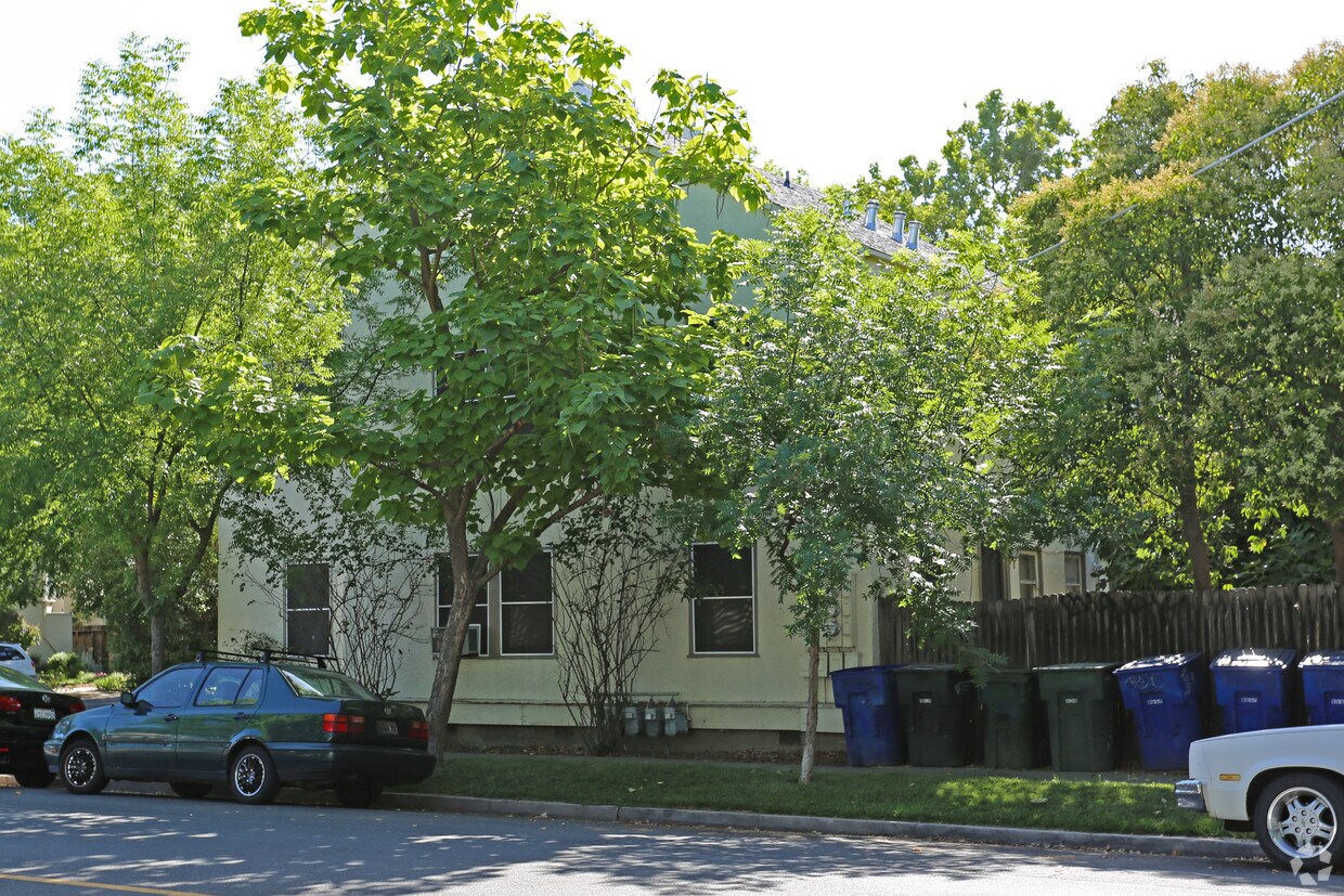 Building Photo - 2500 S St