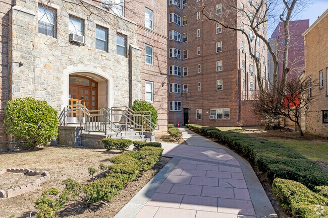 Pasarela - 3980 Orloff Ave