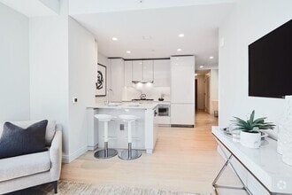 Building Photo - 135 Seaport Blvd