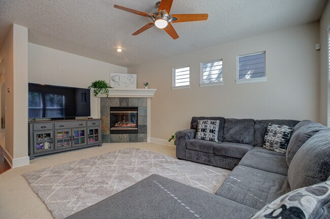 Building Photo - 4588 NW Corazon Terrace