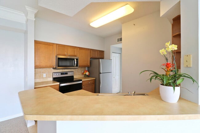 Building Photo - 4302 Myrtlewood Cir W