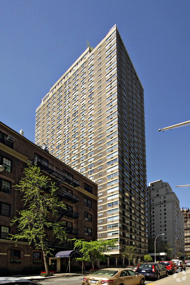 211 E 70th St - 211 East 70th Street