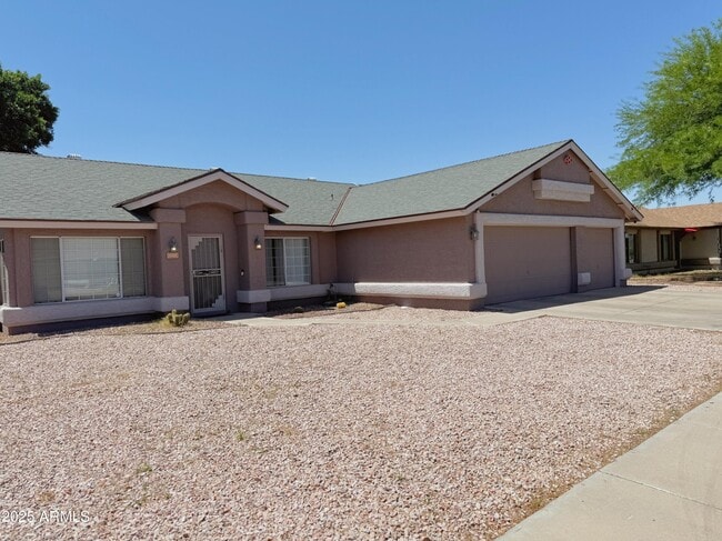 Building Photo - 8403 W Dreyfus Dr